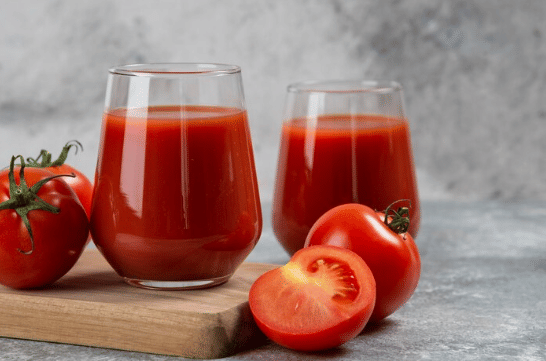 ilustrasi jus tomat (freepik.com/azer