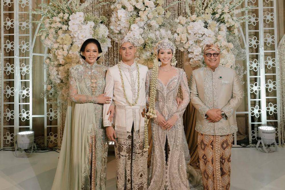 potret irwan dan maia bersama al dan alyssa.jpg
