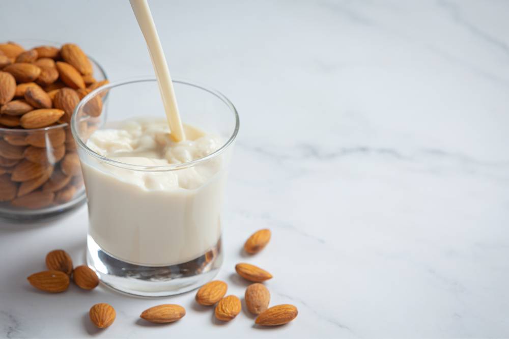 3 Susu yang Dianjurkan Ahli Gizi untuk Diet, Efektif Turunkan Berat Badan.png
