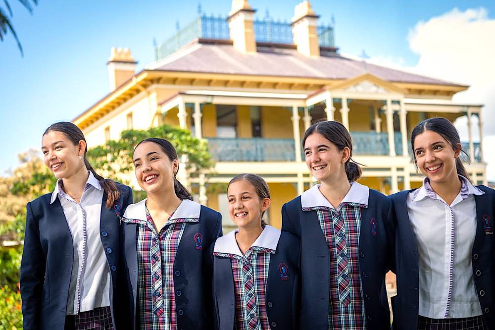 Sekolah Australia