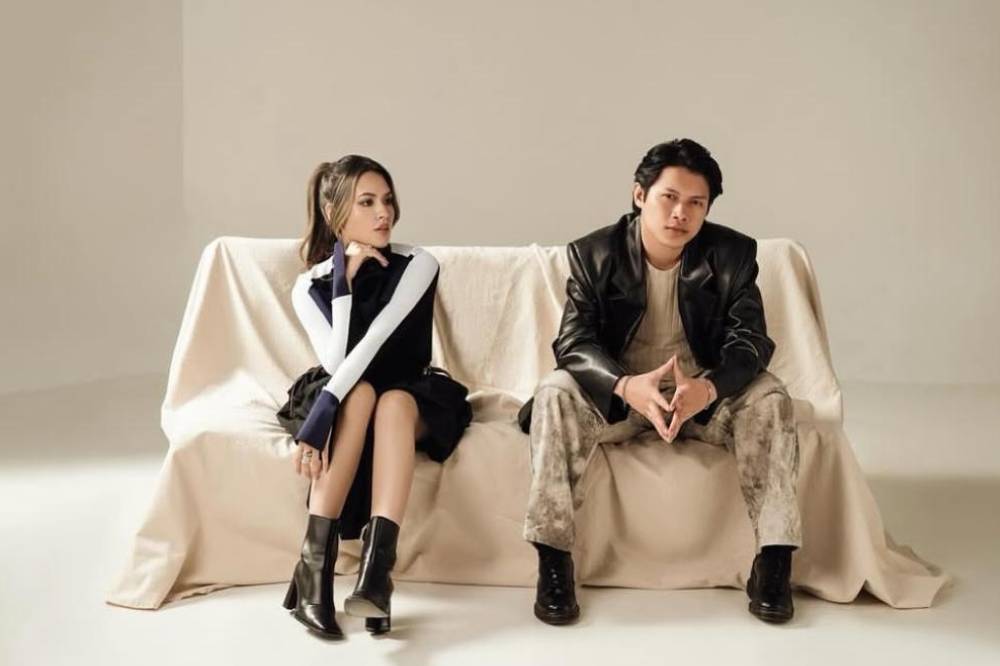 Lirik Lagu 'Tetap Bukan Kamu' Raisa feat Rony Parulian
