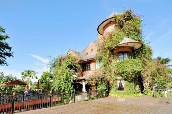 10 Tempat Wisata Kuliner Bogor Terdekat dengan View Memikat