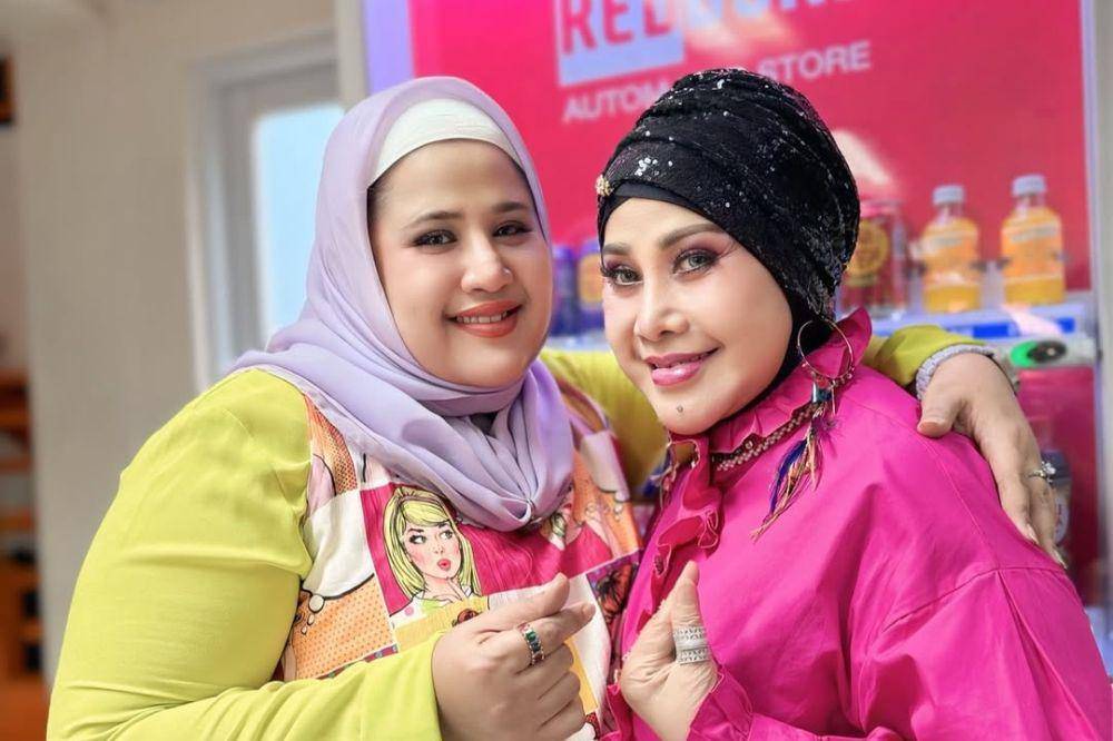 keluarga elvy sukaesih