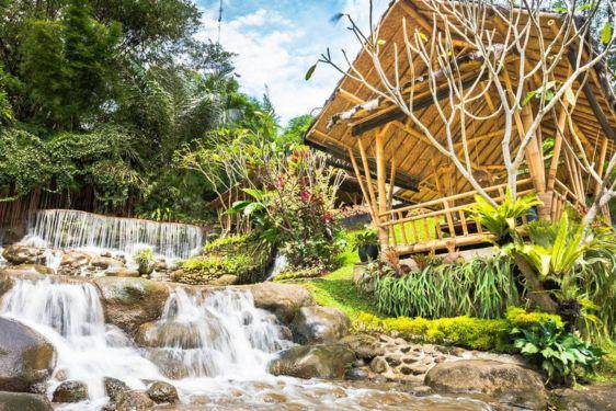 10 Tempat Wisata Kuliner Bogor Terdekat dengan View Memikat