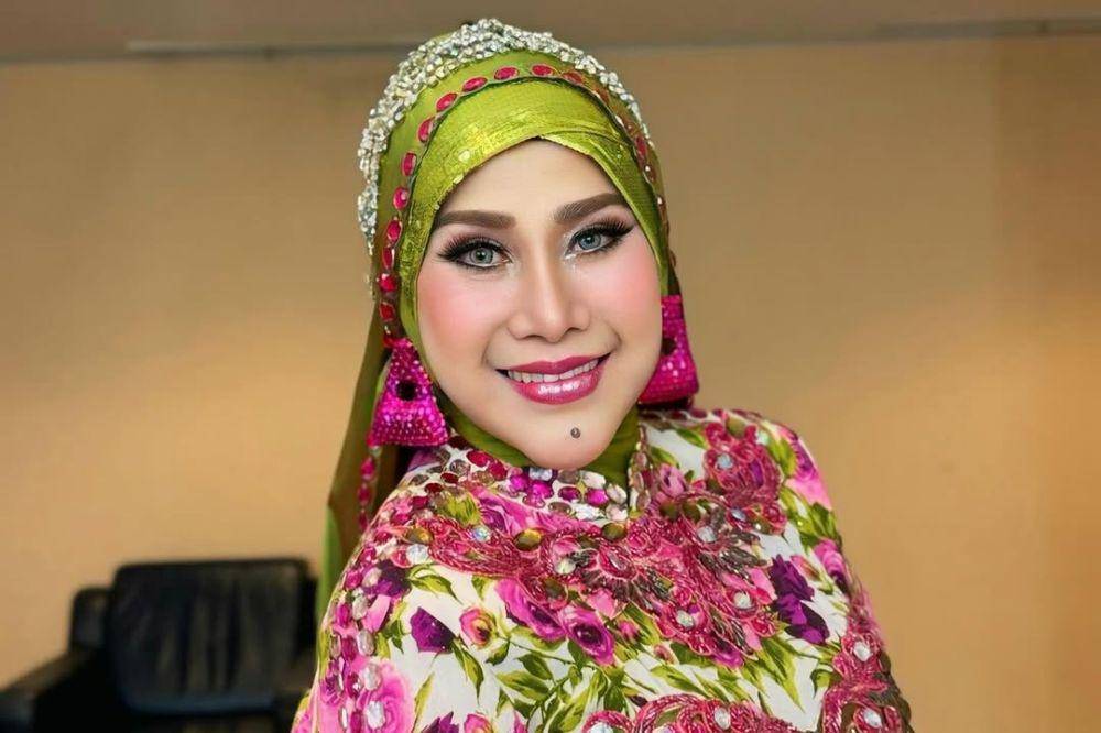 keluarga elvy sukaesih