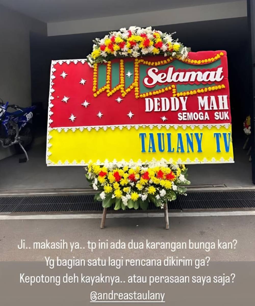 Karangan bunga Andre Taulany untuk Desta