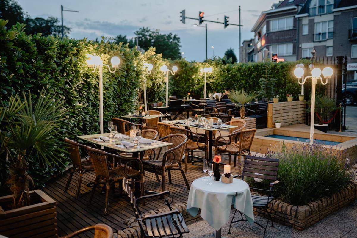 10 Tempat Wisata Kuliner Solo Terdekat yang Lagi Hits