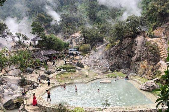 17 Tempat Wisata Alam Bandung Terdekat, Bikin Pikiran Fresh Lagi! 10.jpg