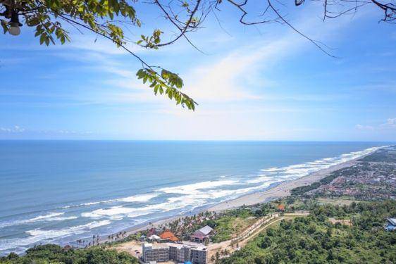 9 Tempat Wisata Alam Jogja Terdekat, Penuh Kearifan Lokal