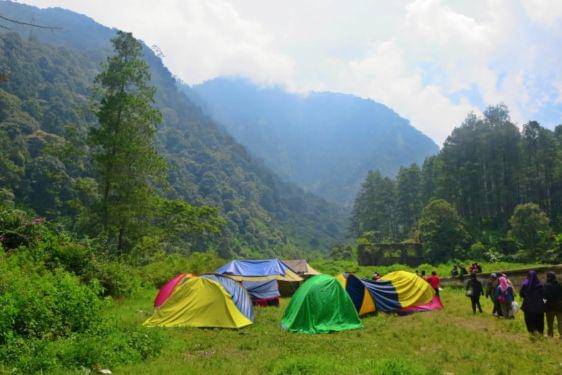 17 Tempat Wisata Alam Bandung Terdekat, Bikin Pikiran Fresh Lagi! 6.jpg