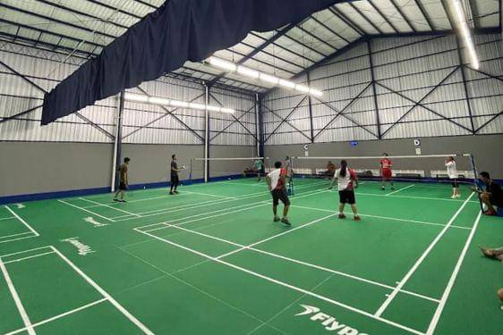 8 Sewa Lapangan Badminton Semarang dan Harga Terjangkau