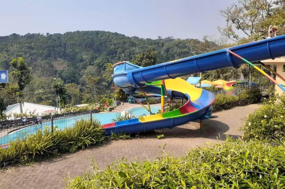 Duyung Trawas Hill