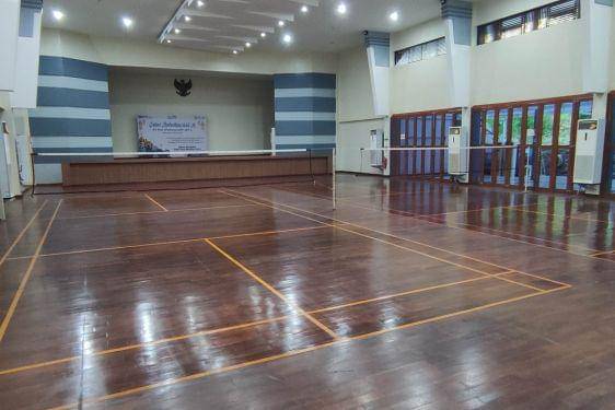 8 Sewa Lapangan Badminton Semarang dan Harga Terjangkau