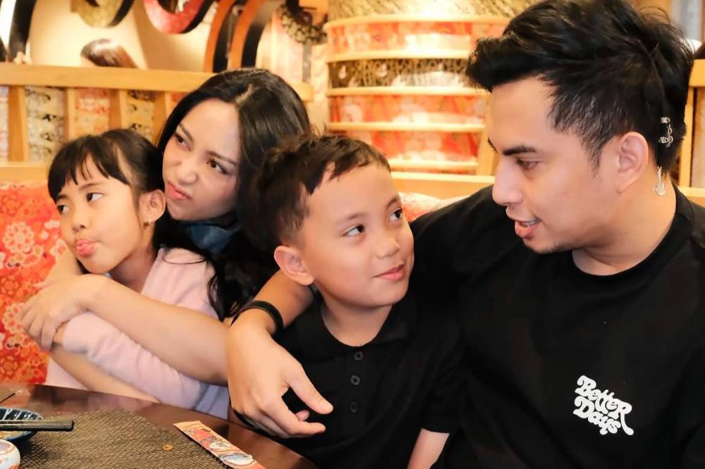 Usai Bercerai, Rachel Vennya dan Okin Saling Menjadi Safe Zone 3