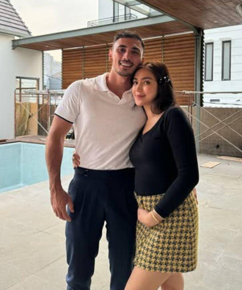 baby bump anak kedua artis