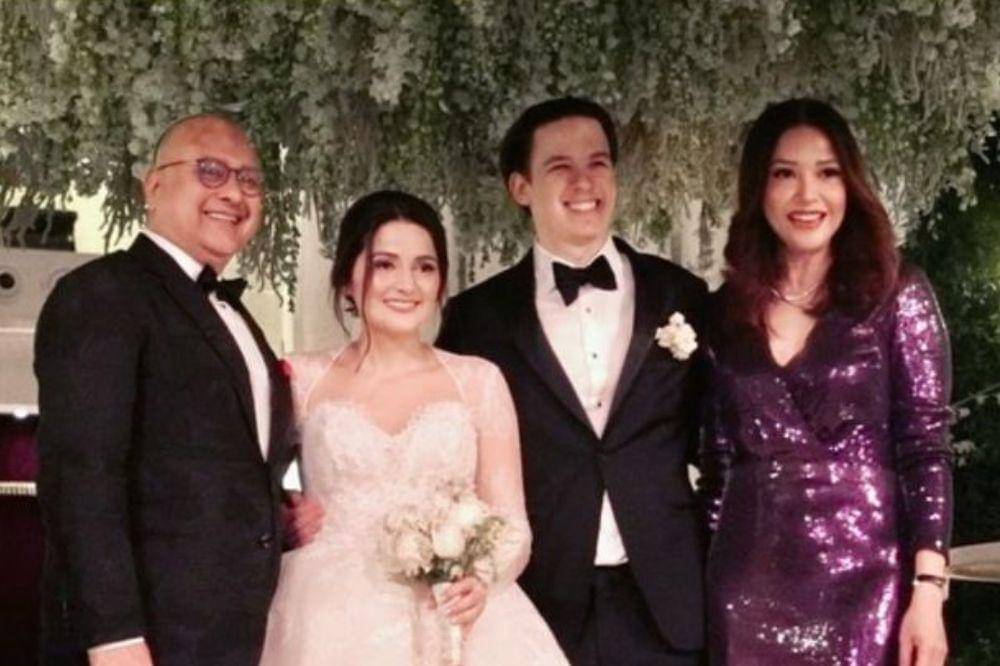 Gaya Maia Estianty saat Kondangan Luar Negeri, Old Money Banget!