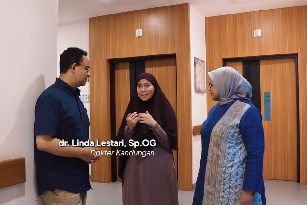 Dikaruniai Cucu Pertama, Bahagianya Anies Baswedan Jadi Kakek 3.png