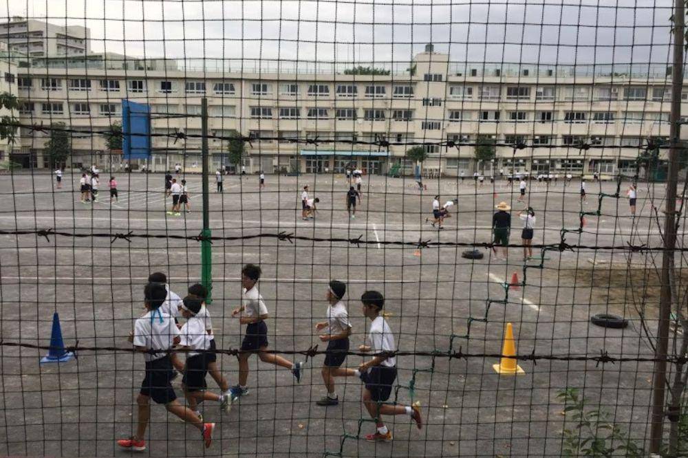 Anak-anak sekolah