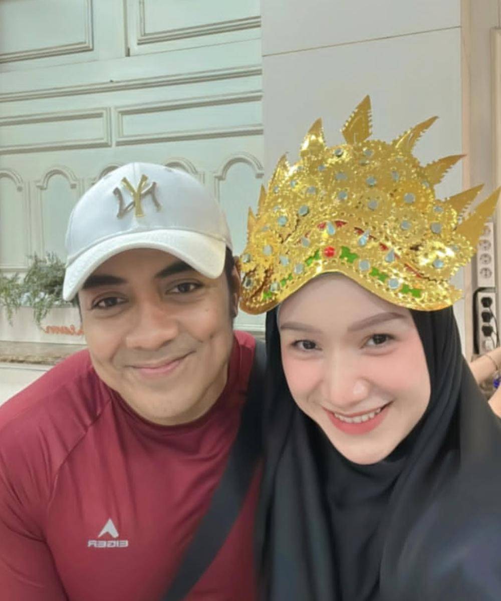 Sudah punya 4 anak, Indri Giana & Ustaz Riza Jalani IVF Lagi (3).jpg