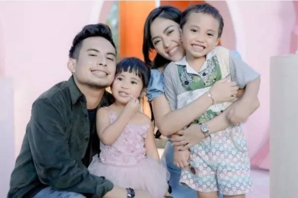 Faktor Rachel Vennya dan Okin Bercerai