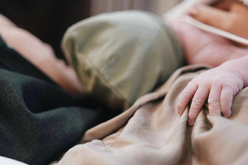 Potret Fanny Kondoh Melahirkan, Berikan Pesan untuk Suami Tersayang