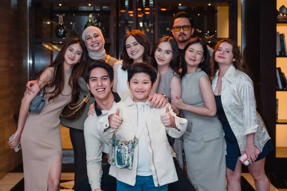 7 Fakta Deswita Maharani Istri Ferry Maryadi