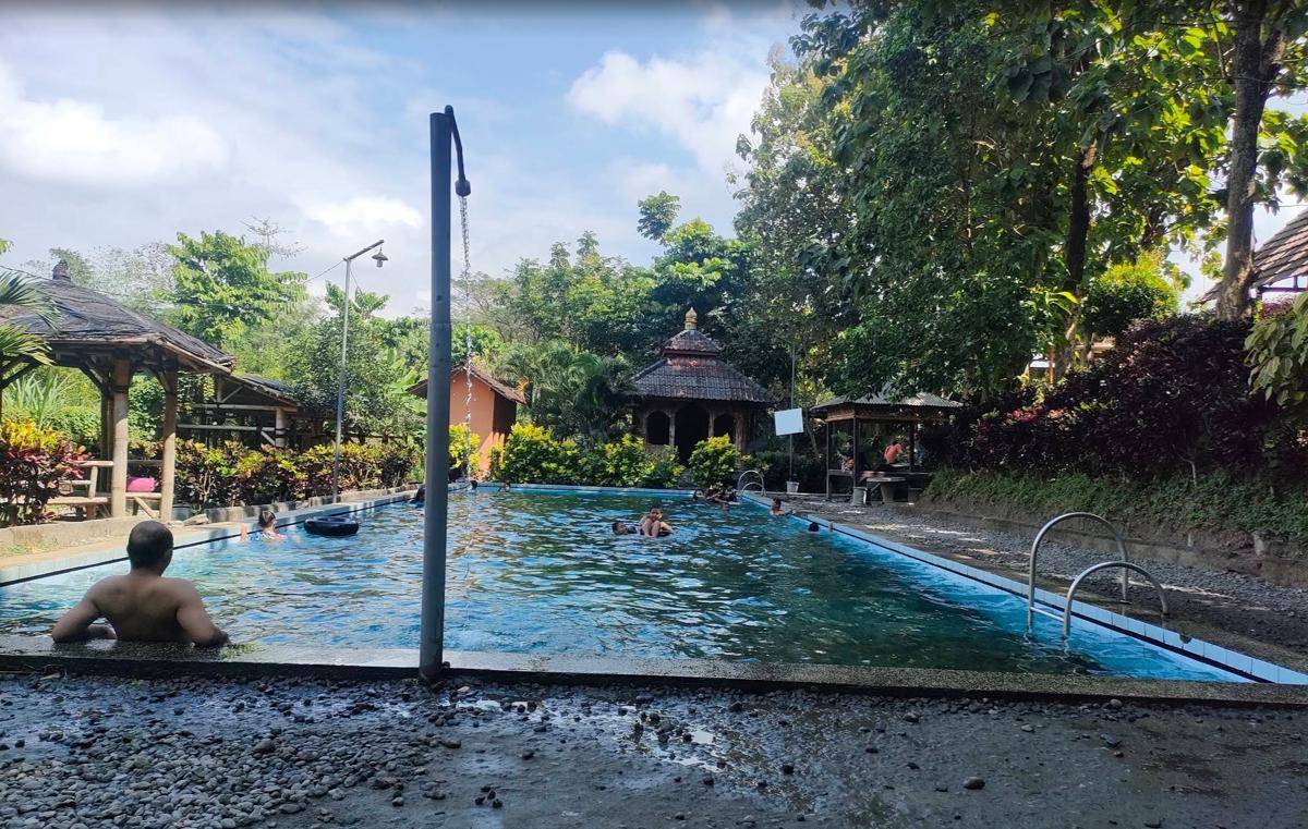 15 Wisata Alam Kediri