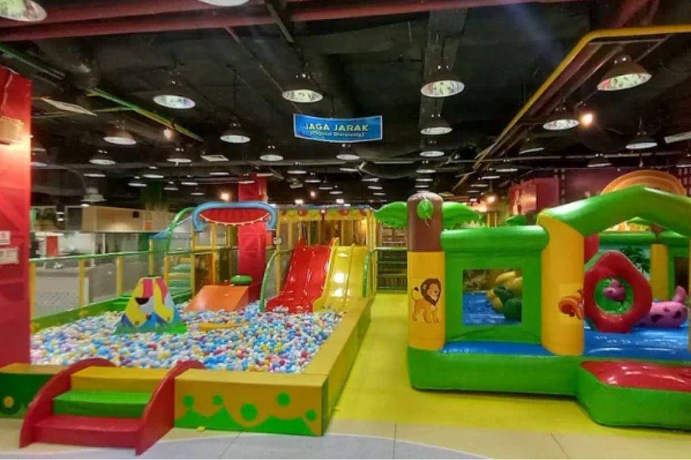 3R Cariu Indoor Playground Bogor