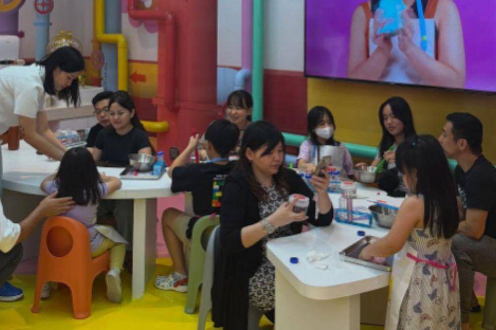 suasana slime lab indonesia