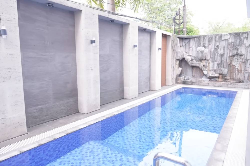 Foto Rumah Erwin Phang Suami Jessica Jane