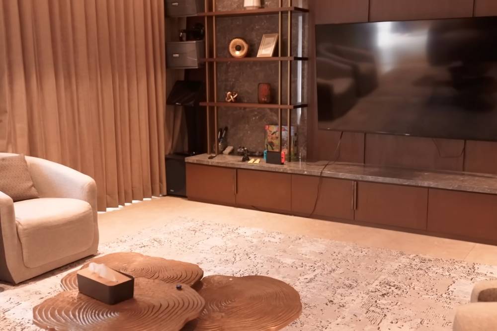 Foto Rumah Erwin Phang Suami Jessica Jane