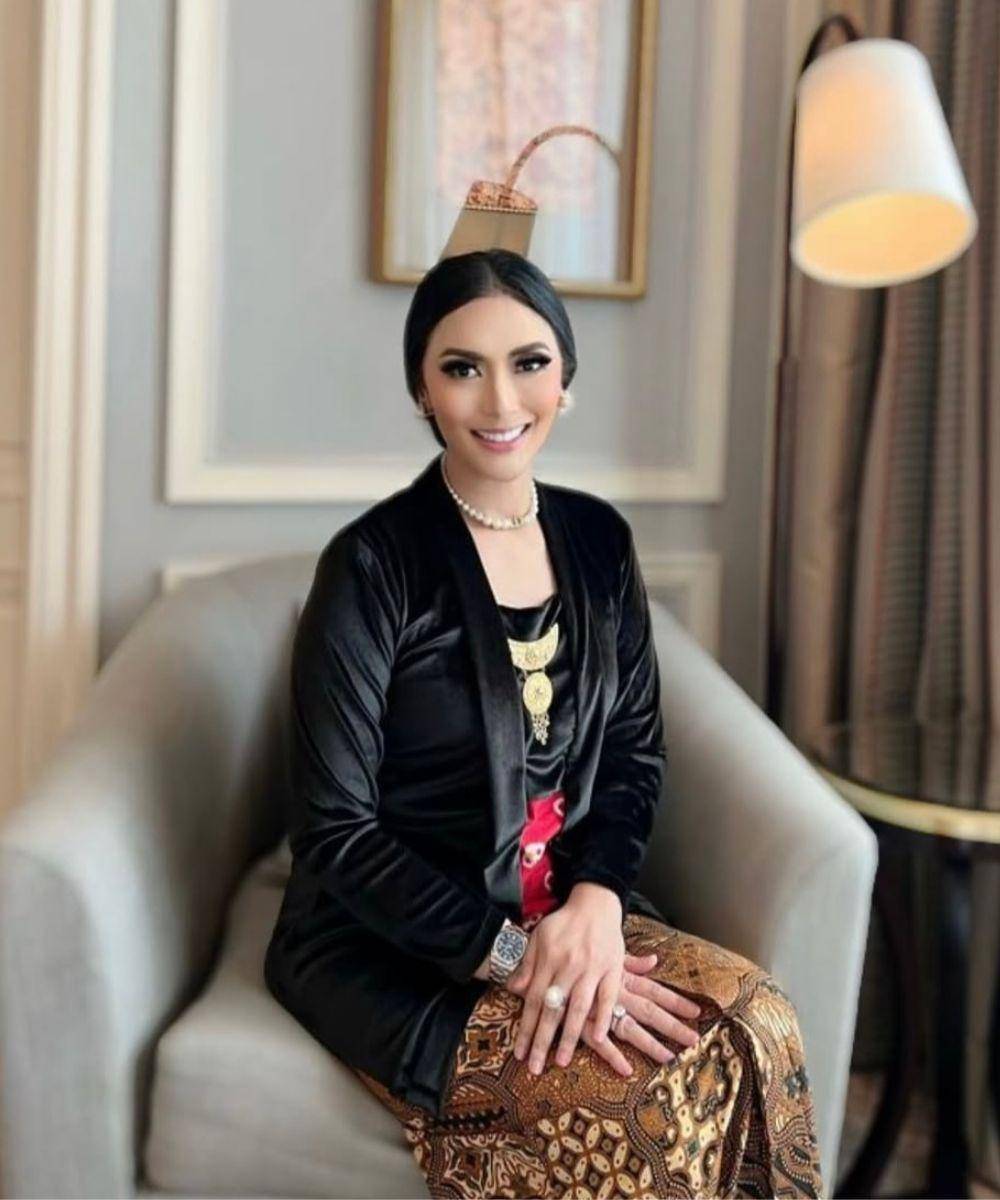 10 Potret Tina Astari, Istri Menteri UMKM Maman Abdurrahman