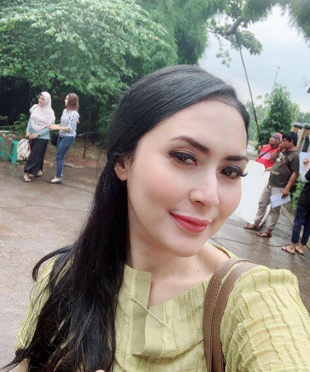 10 Potret Tina Astari, Istri Menteri UMKM Maman Abdurrahman