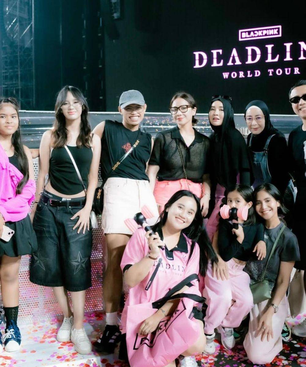 Potret Nagita Slavina Saat di Korea, Hadiri Konser BLACKPINK