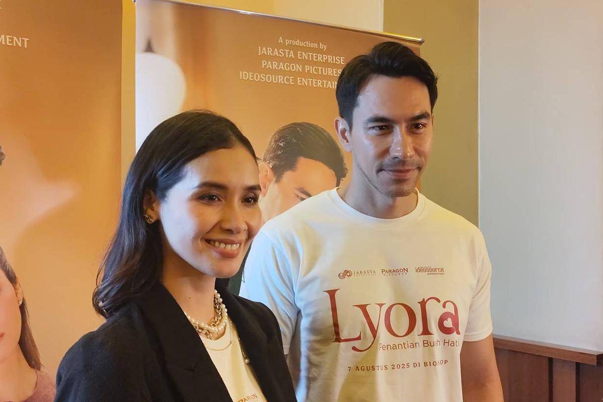 Darius Sinathrya Jadi Suami Green Flag di Film LYORA Jangan Absen.jpg