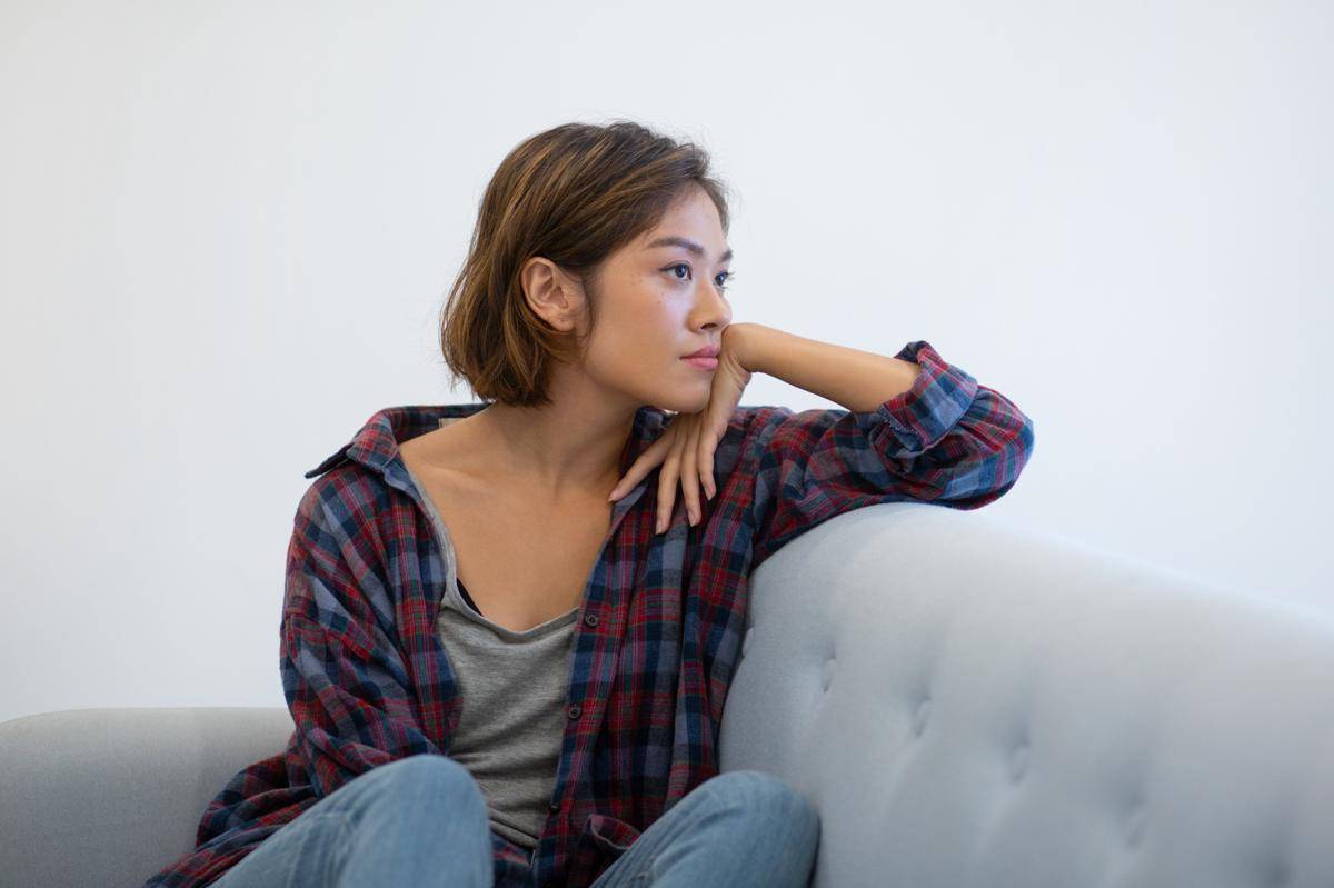 Apa Itu Resting Bitch Face? Saat Wajah Flat Dibilang Jutek