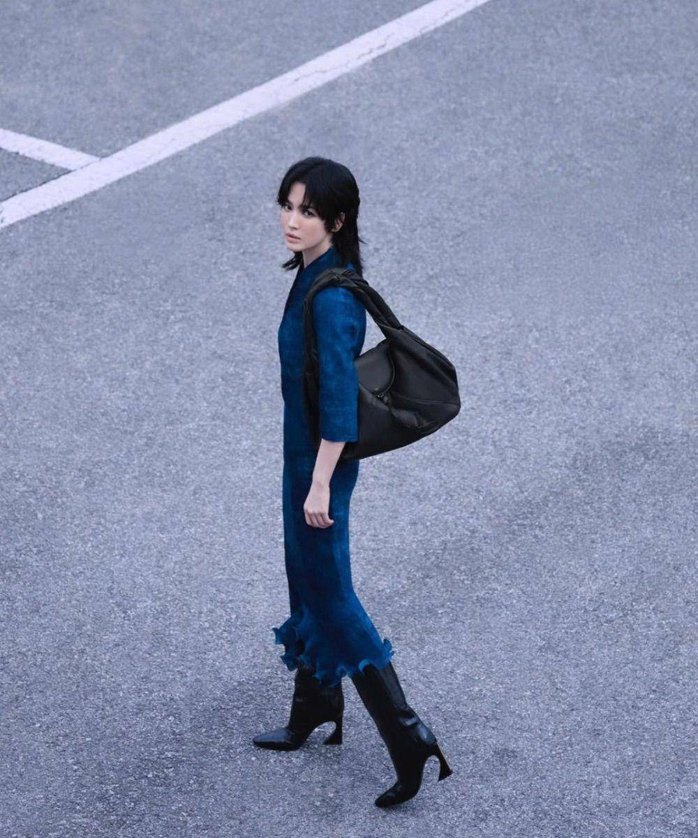 Penampilan Song Hye Kyo dengan Wolf Cut Hair