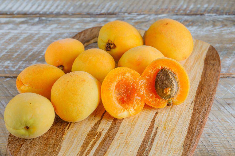 Rekomendasi Buah Rendah Gula untuk Nutrisi saat Menyusui