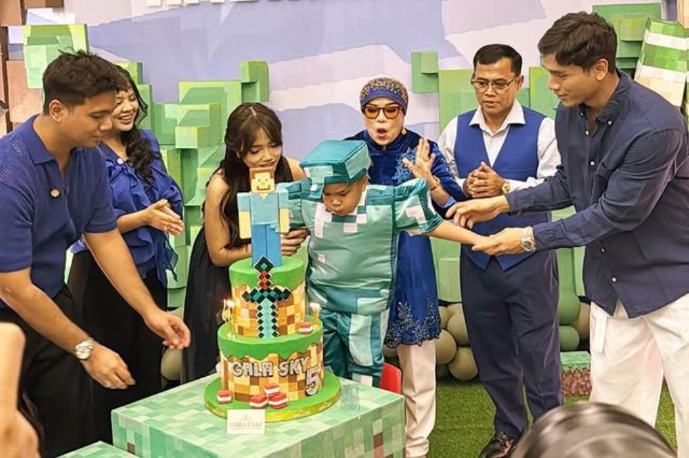 Gala Sky Rayakan Ulang Tahun ke-5 dengan Pesta Minecraft Favoritnya
