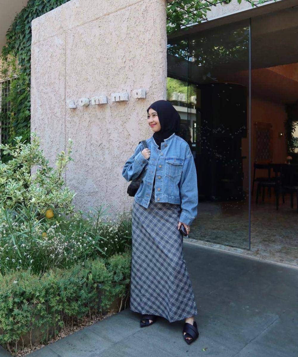 Inspirasi Padu Padan Rok untuk Hijabers