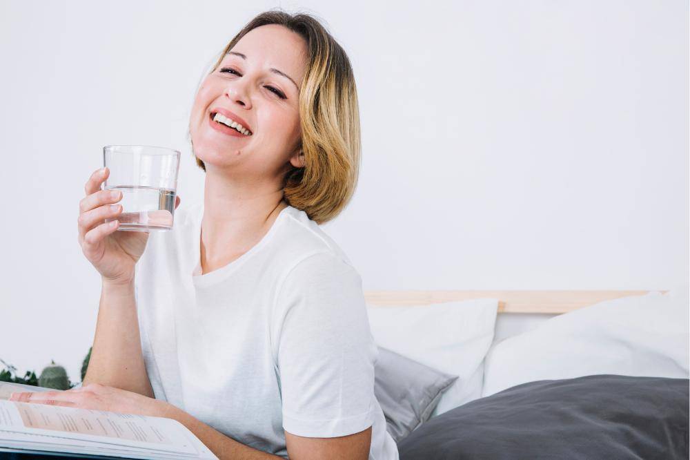 Tips Kilat untuk Kulit Cerah dan Sehat Meski Mama Super Sibuk (1).jpg