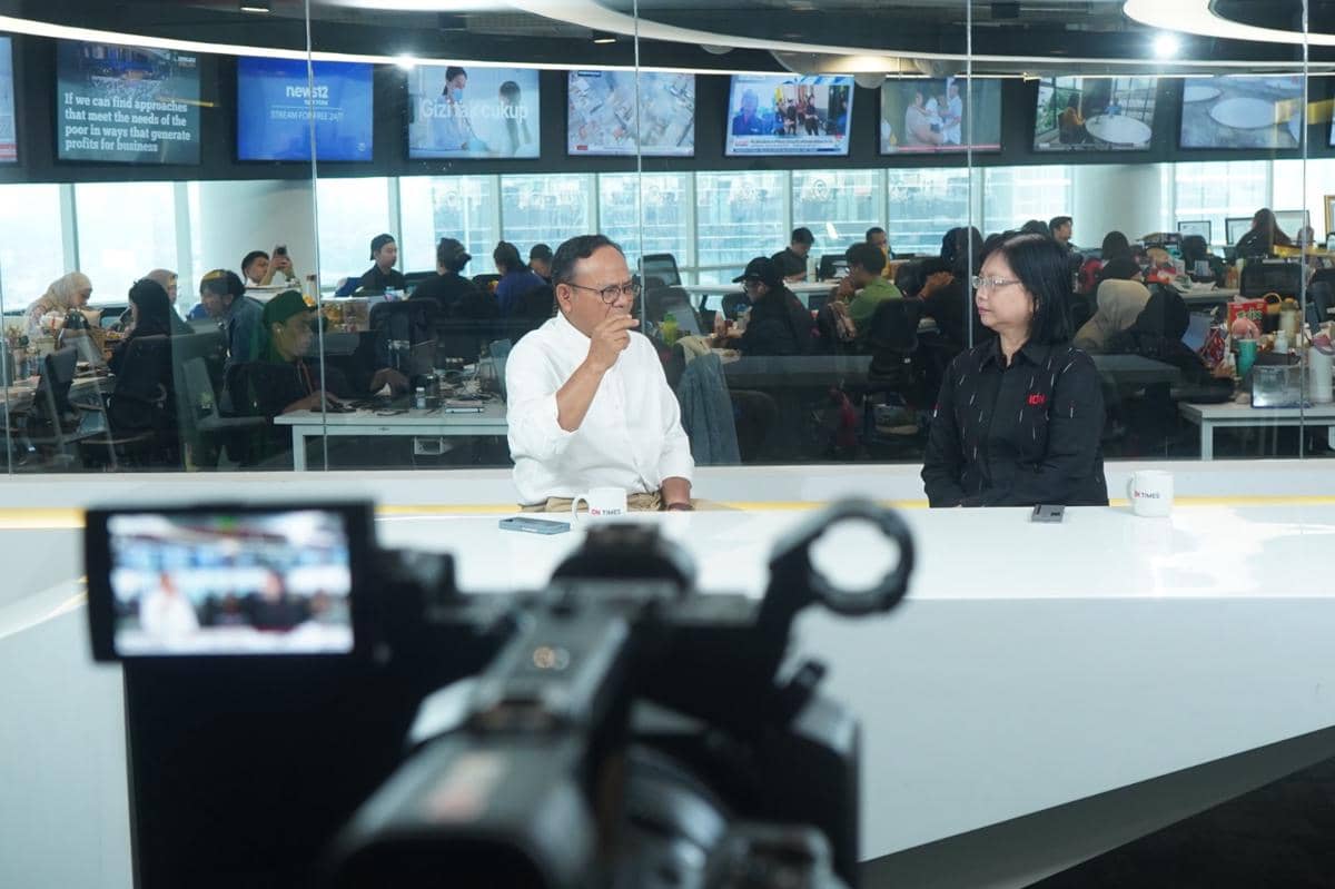 Tumpang tindih, KPI menjalankan tugas Dewan Pers