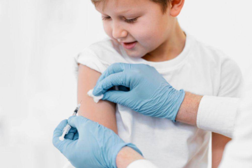 Vaksin dengue