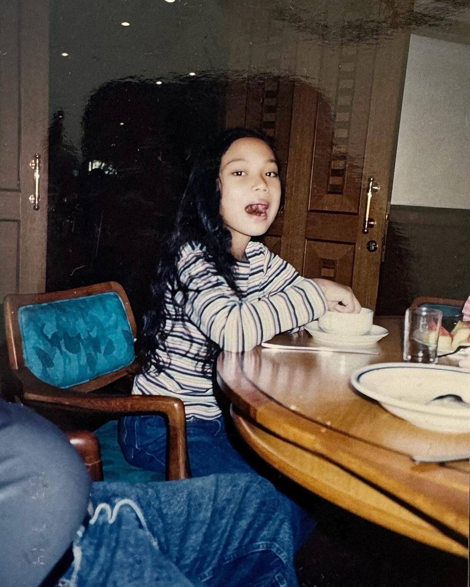 erika carlina masa kecil