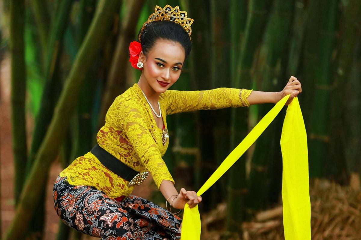 kebaya 4.jpg