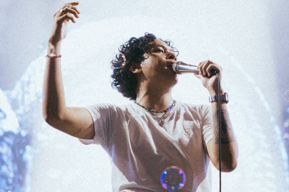 Lagu Cinta Bernadya Ini Cocok Dinyanyikan Hindia di Pestapora 2025