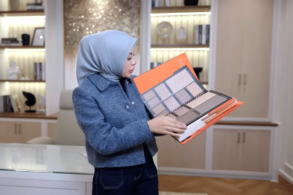 Foto Ruang Kerja Aurel Hermansyah