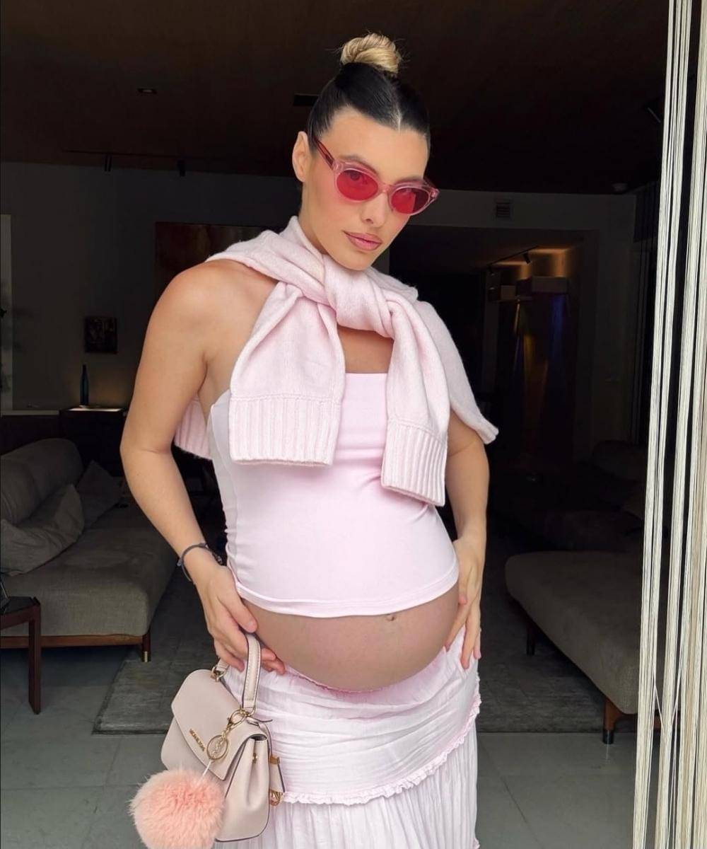 Potret Lele Pons Selama Kehamilan sampai Melahirkan (7).jpg