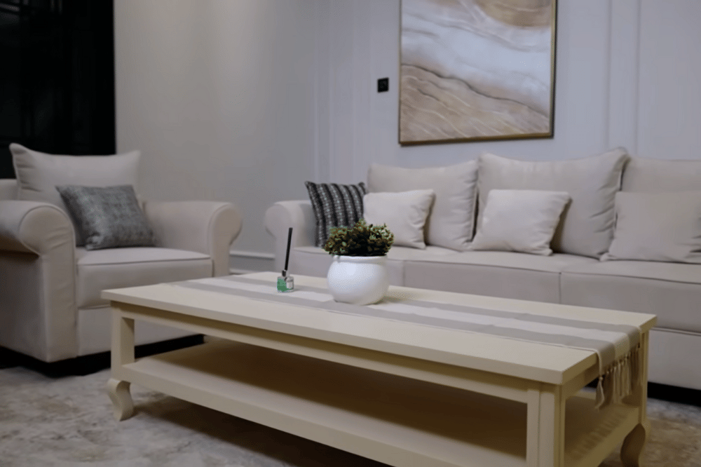 Foto Ruang Kerja Aurel Hermansyah