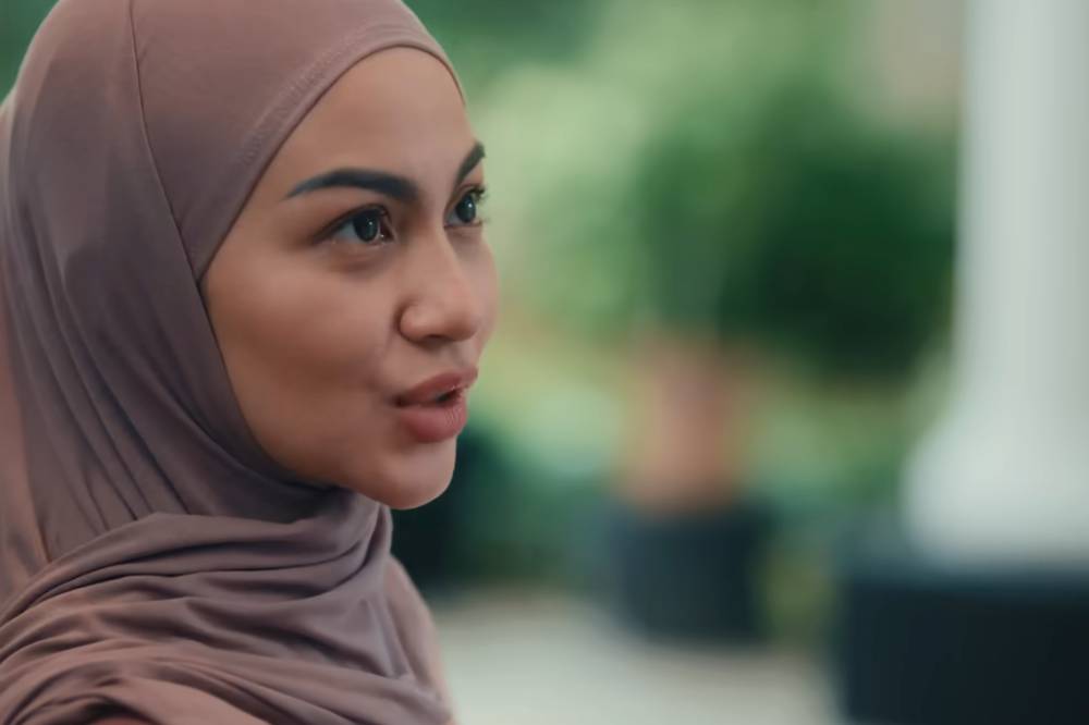 Fakta Ariel Tatum Jadi Pelakor di Film La Tahzan